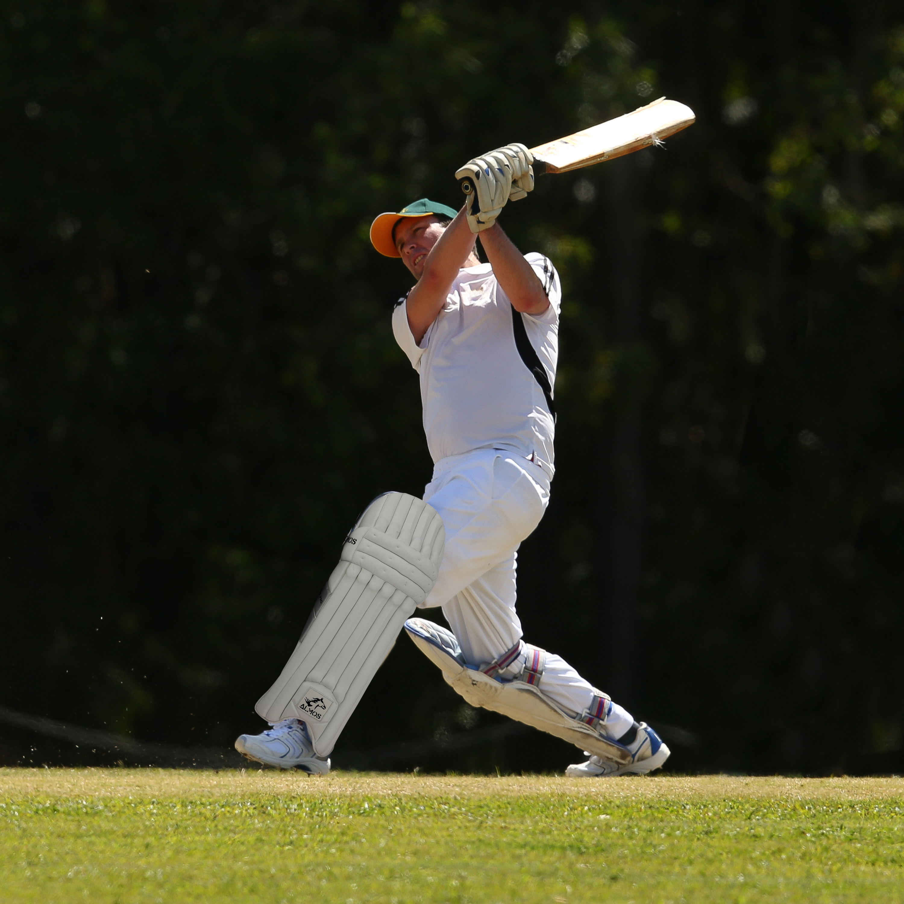 Cricket Batting Pads MKT Pro